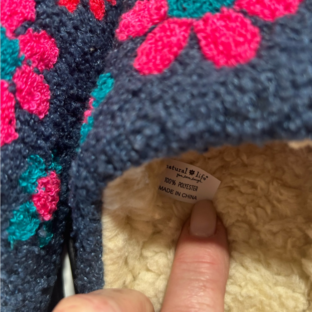 Natural Life House Slippers - Picture 4 of 4